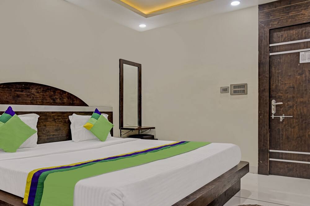 Photo of Bedroom in Bhopal