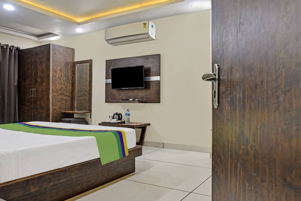 Photo of Bedroom in Bhopal