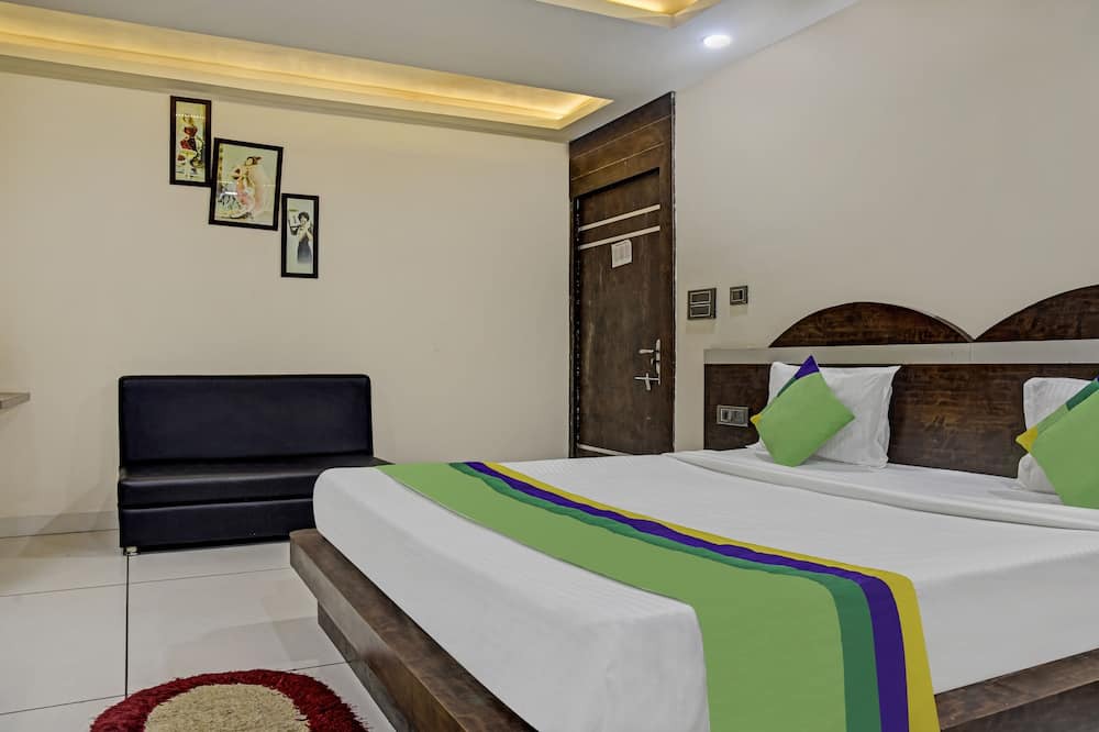 Photo of Bedroom in Bhopal