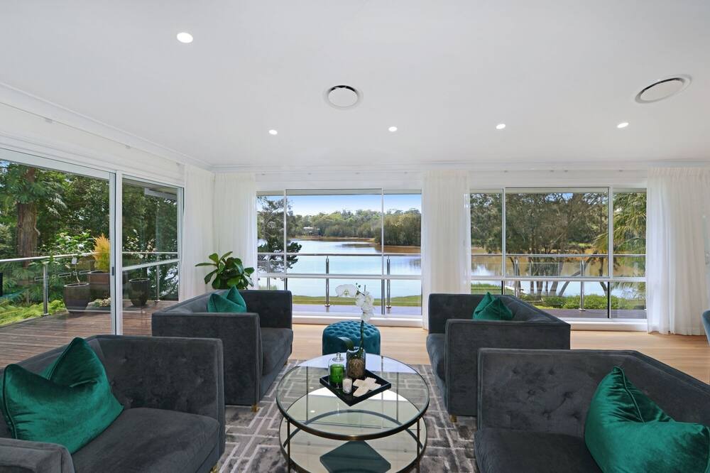 Photo of Livingroom in Avoca Beach