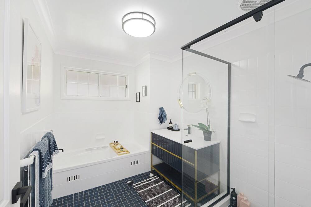 Photo of Bathroom in Avoca Beach