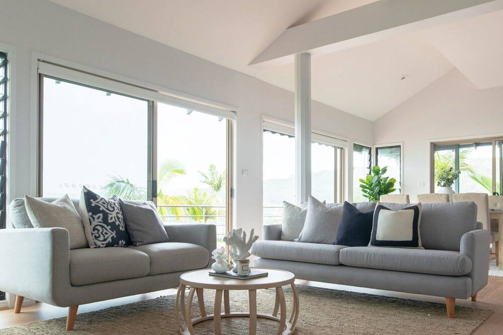 Photo of Livingroom in Pretty Beach Central Coast