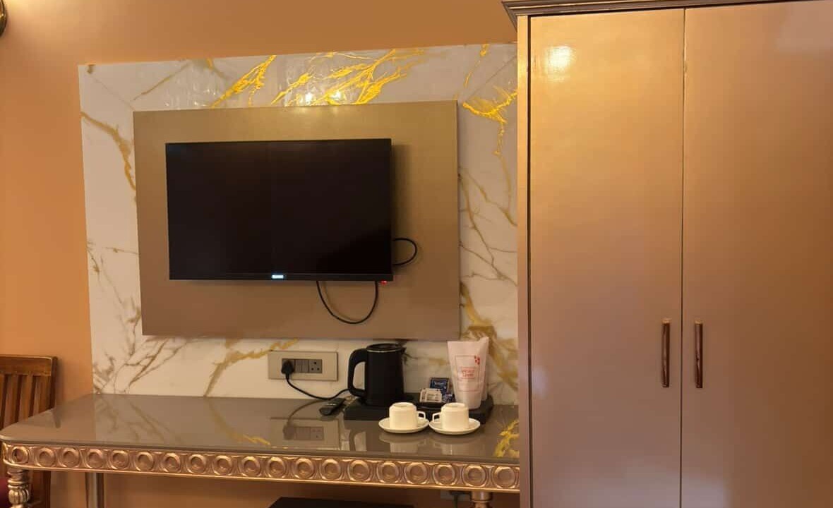 Photo of Bedroom in Taj Ganj