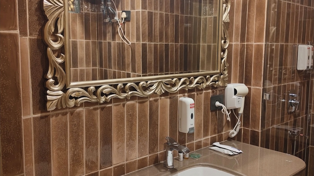 Photo of Bathroom in Taj Ganj
