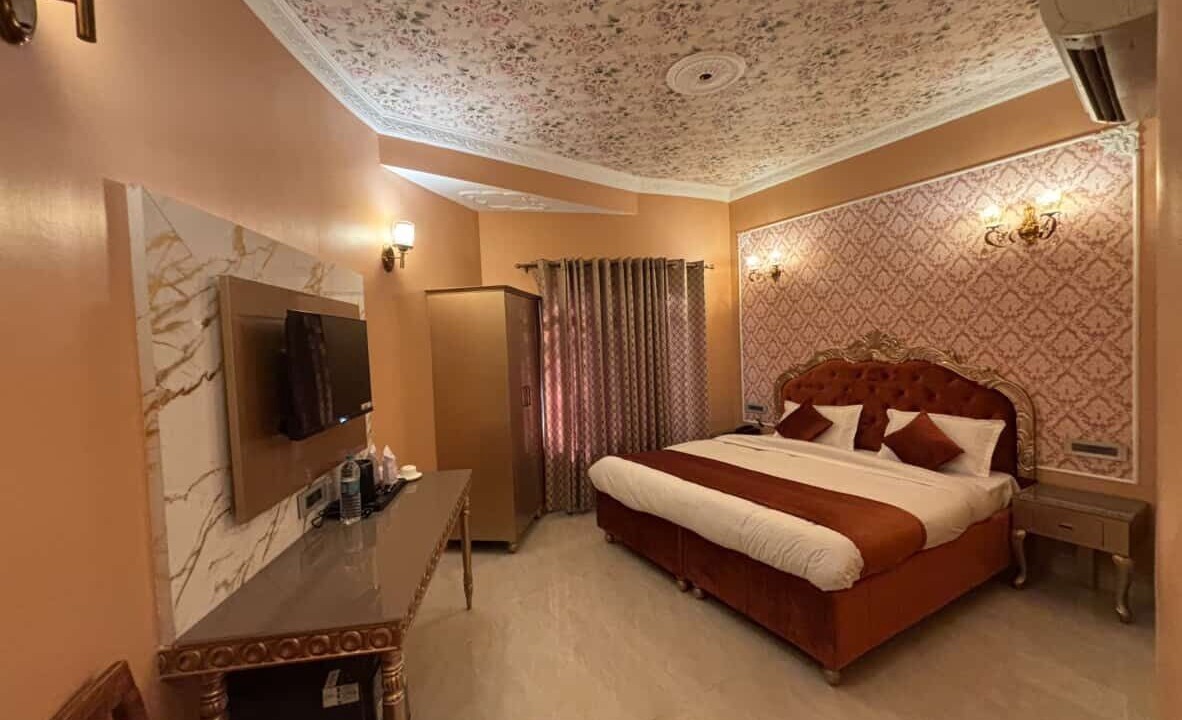 Photo of Bedroom in Taj Ganj