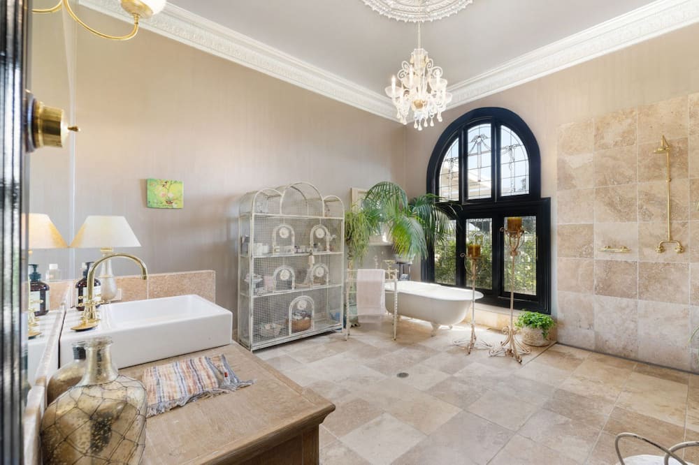 Photo of Bedroom in Medway