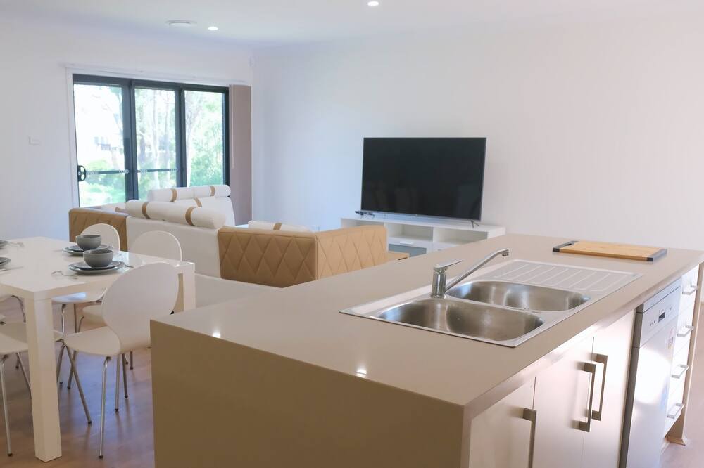 Photo of Livingroom in Beaumont Hills