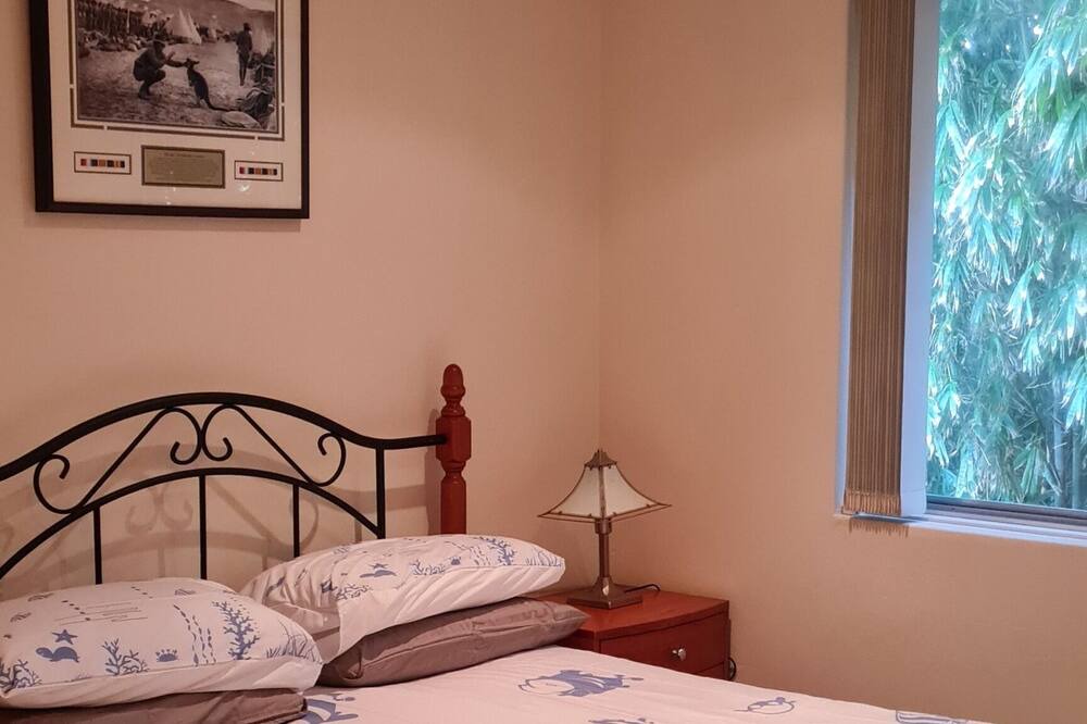 Photo of Bedroom in Narrabeen