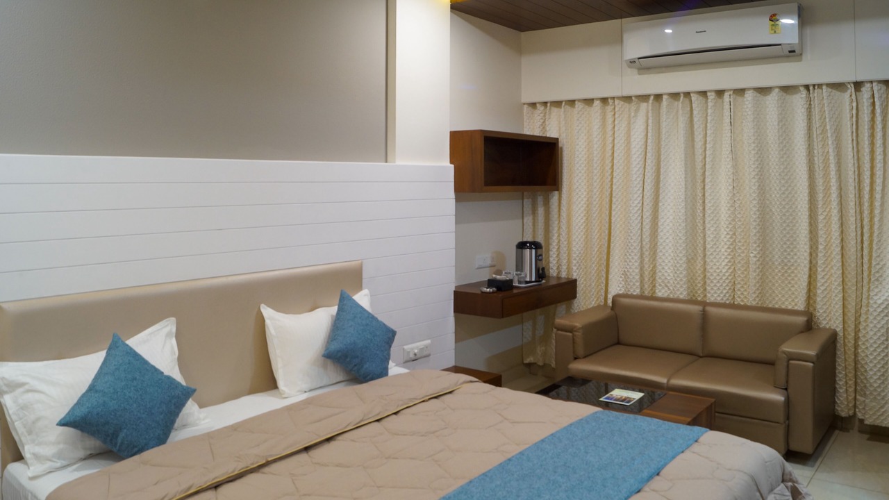 Photo of Bedroom in Vadodara