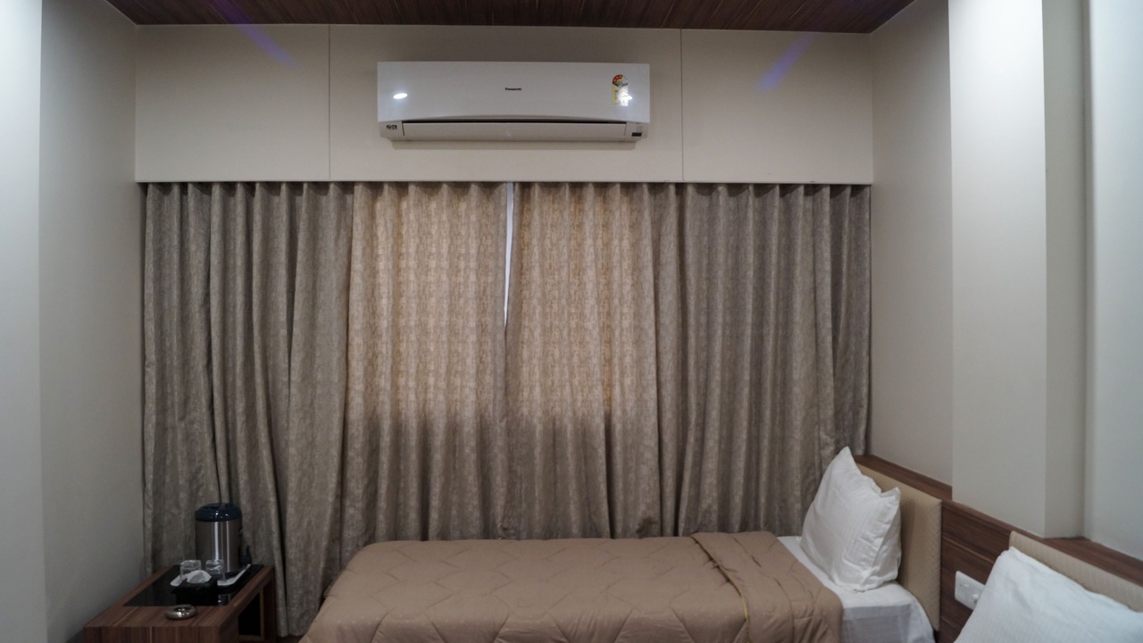 Photo of Bedroom in Vadodara