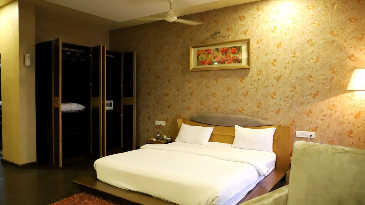 Photo of Bedroom in Nandurbar
