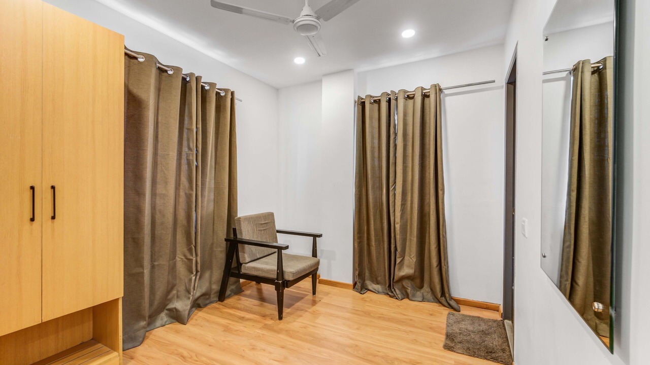 Photo of Bedroom in Thoraipakkam