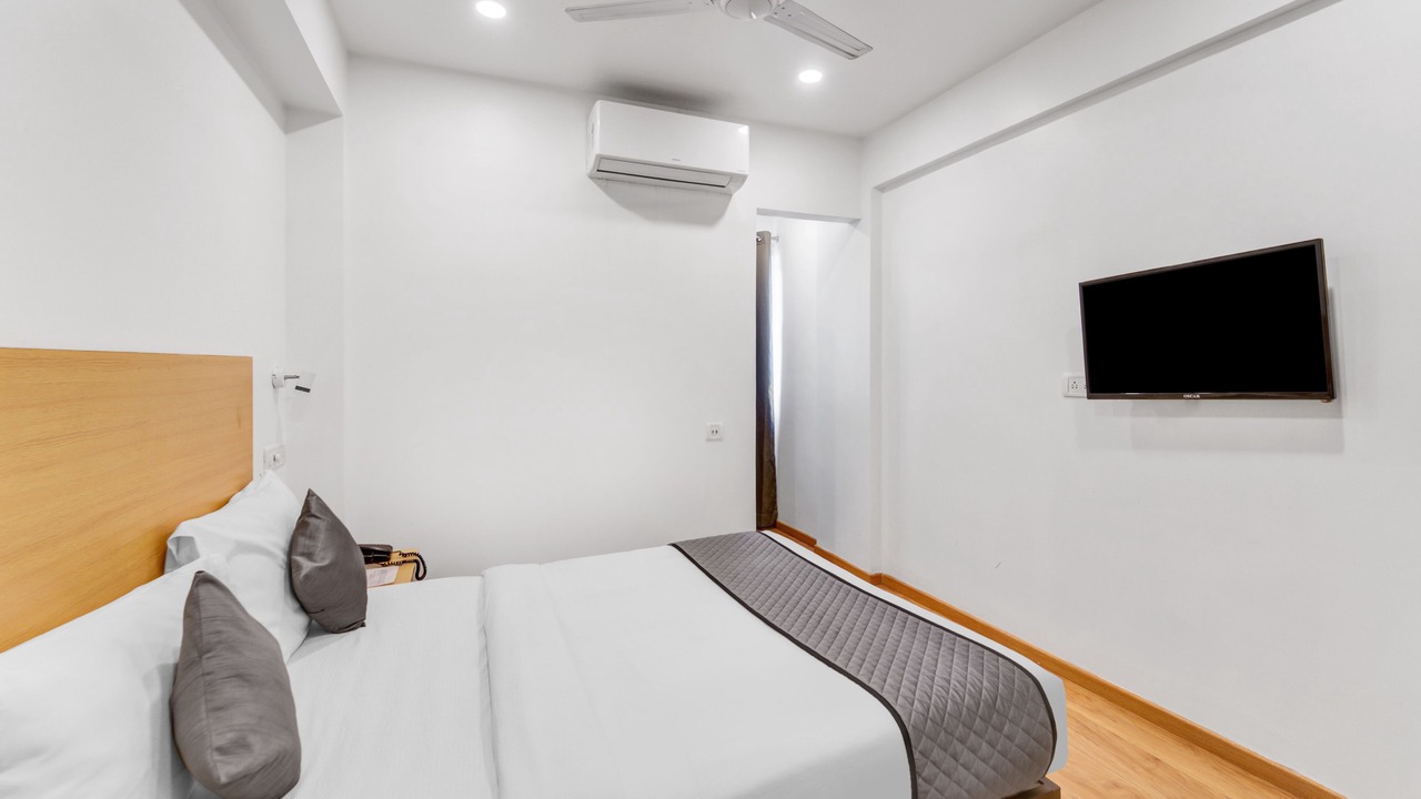 Photo of Bedroom in Thoraipakkam