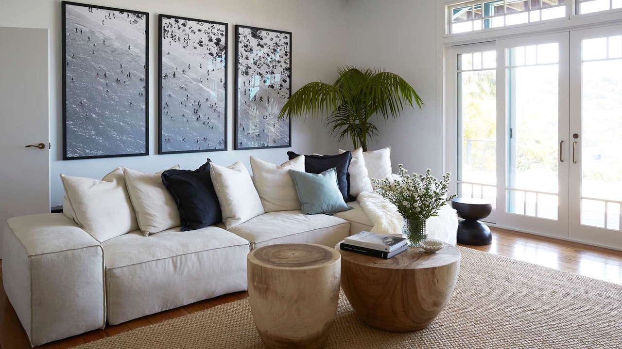 Photo of Livingroom in Whale Beach