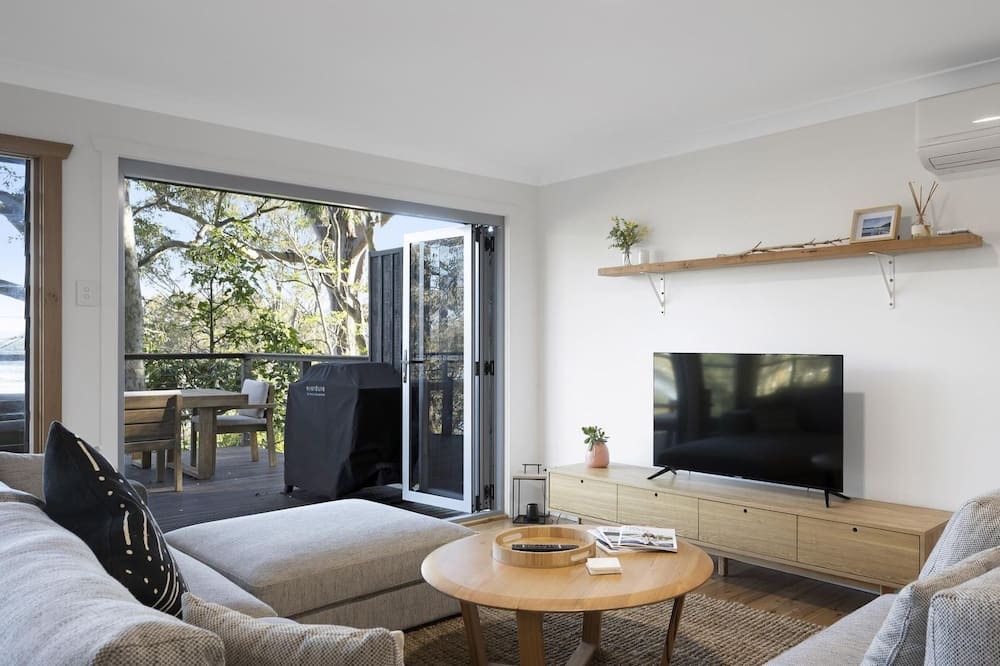 Photo of Livingroom in Pretty Beach Central Coast