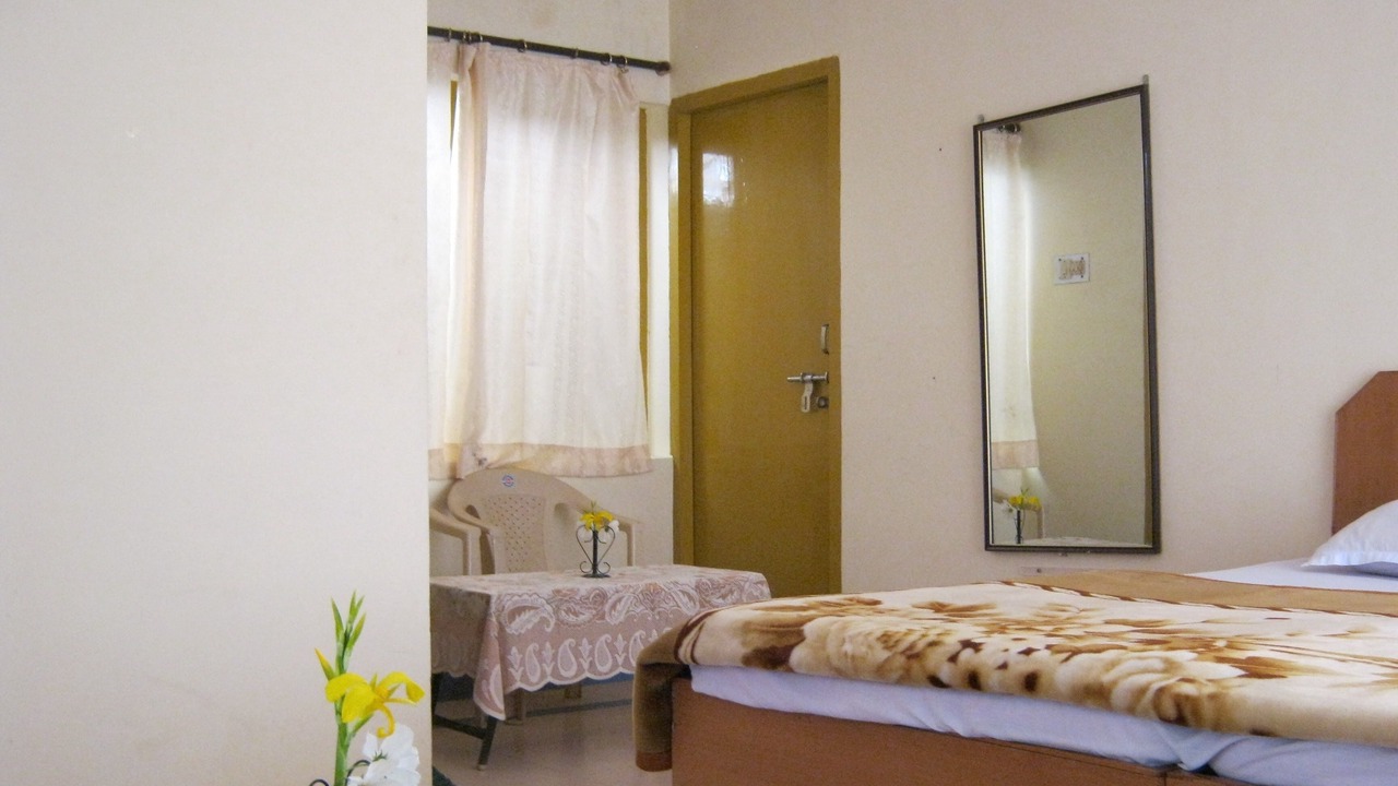 Photo of Bedroom in Pangot