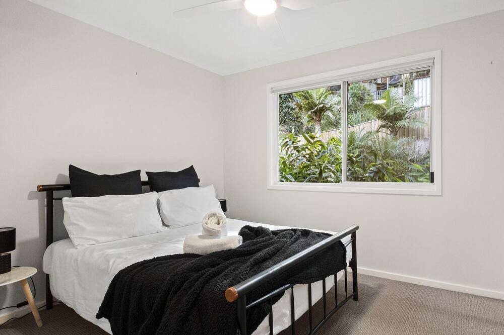 Photo of Bedroom in Macmasters Beach