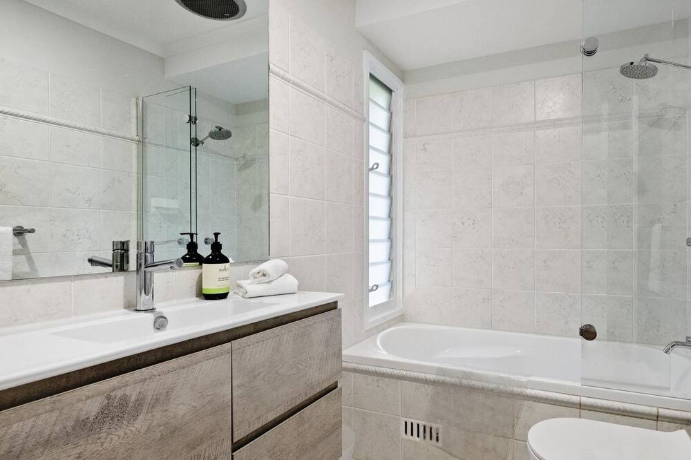 Photo of Bathroom in Macmasters Beach