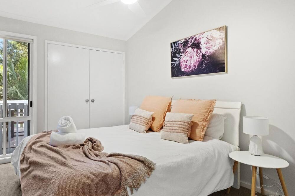 Photo of Bedroom in Macmasters Beach