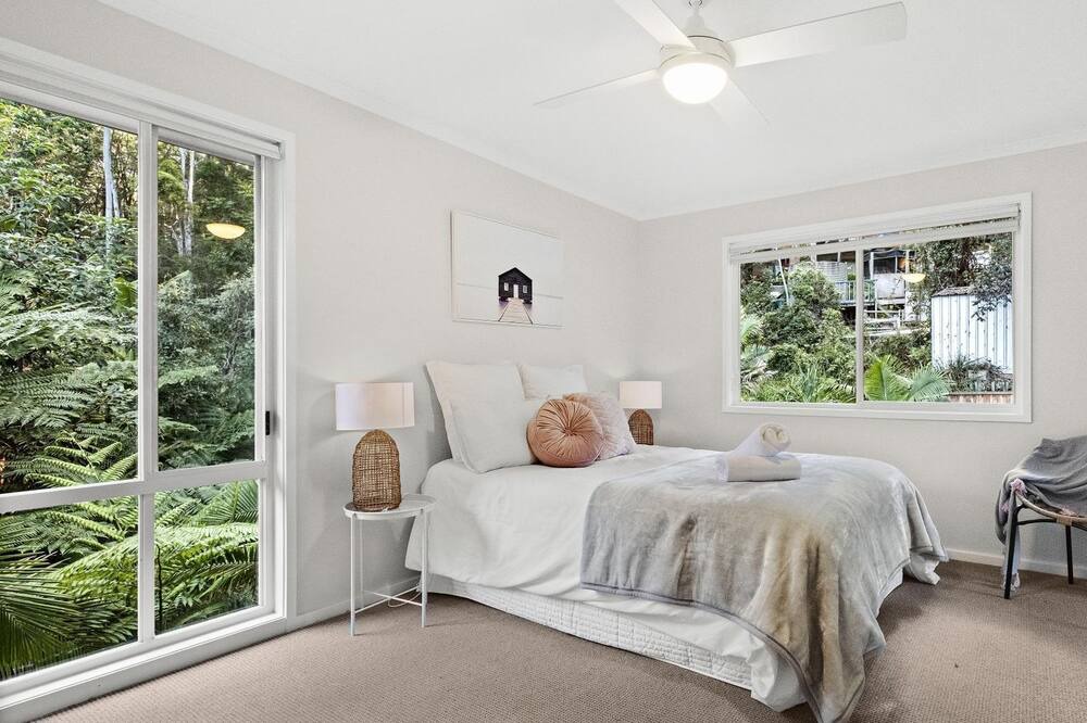 Photo of Bedroom in Macmasters Beach