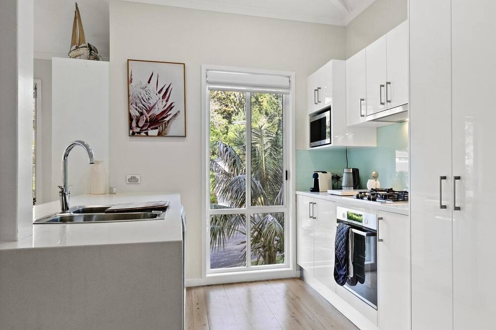 Photo of Kitchen in Macmasters Beach