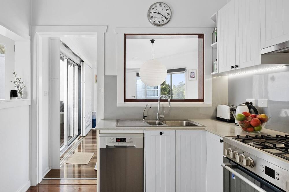Photo of Kitchen in Macmasters Beach