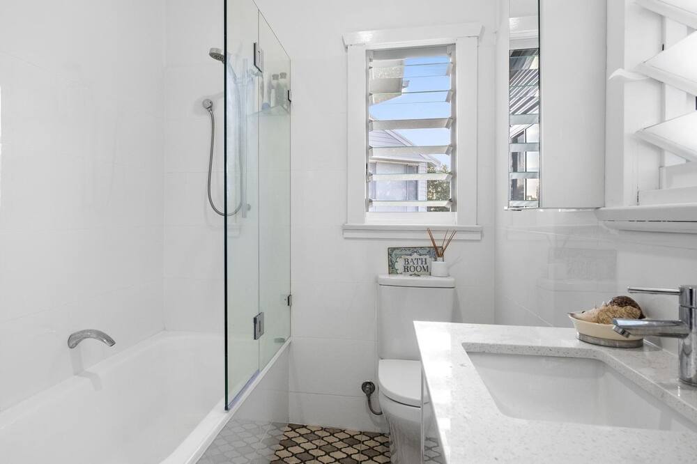 Photo of Bathroom in Macmasters Beach