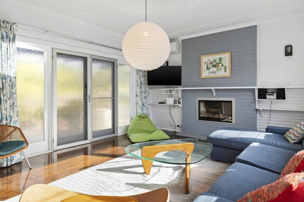 Photo of Livingroom in Macmasters Beach