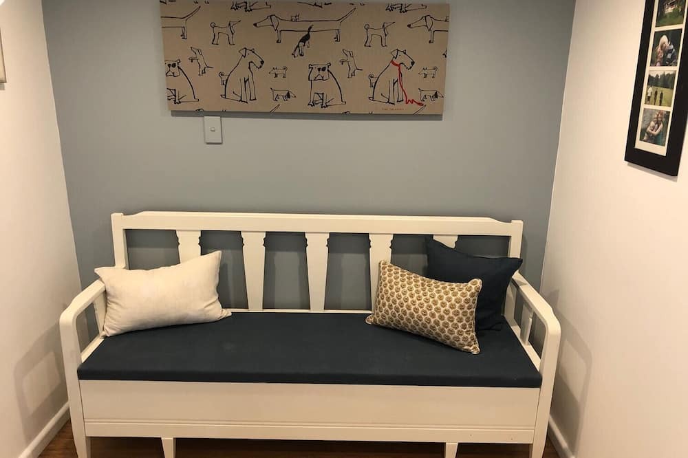 Photo of Livingroom in Avalon Beach