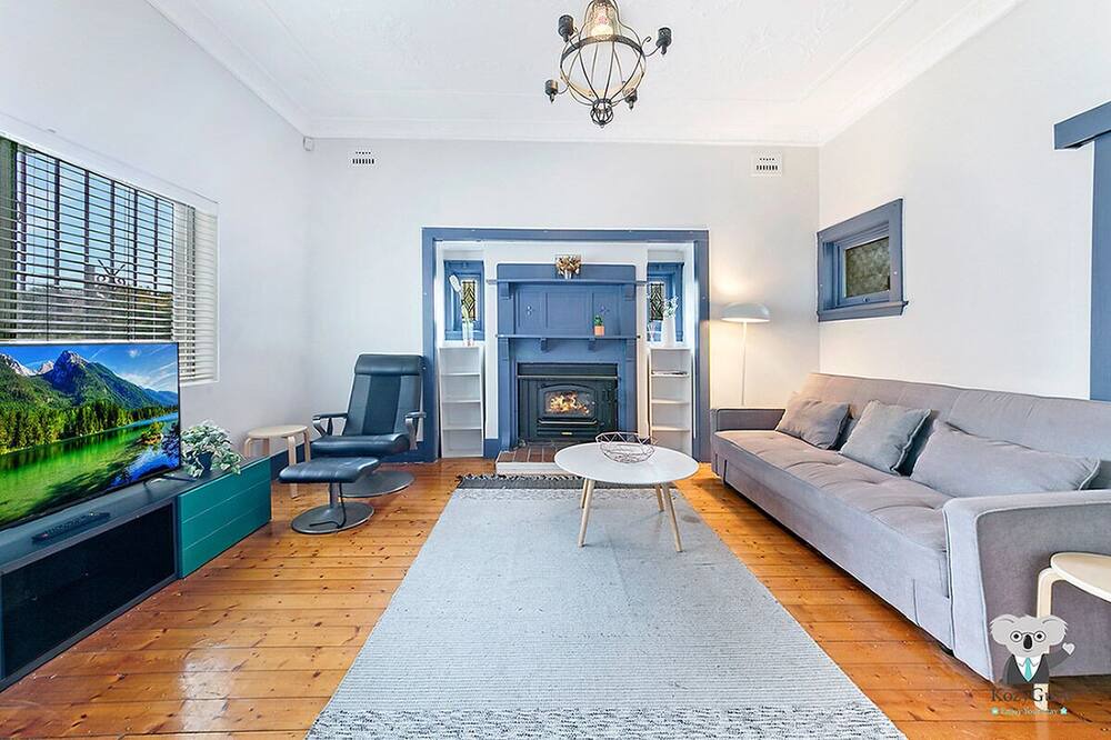 Photo of Livingroom in Arncliffe
