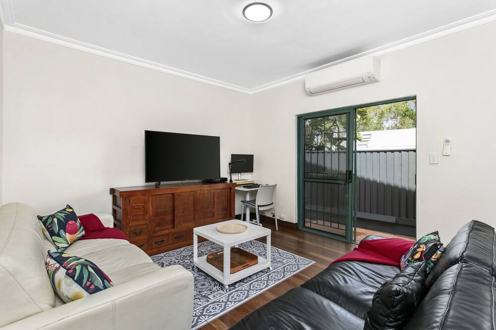 Photo of Livingroom in Erskineville