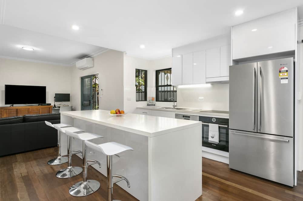 Photo of Others in Erskineville