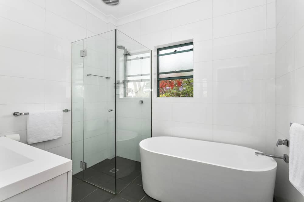 Photo of Bathroom in Erskineville