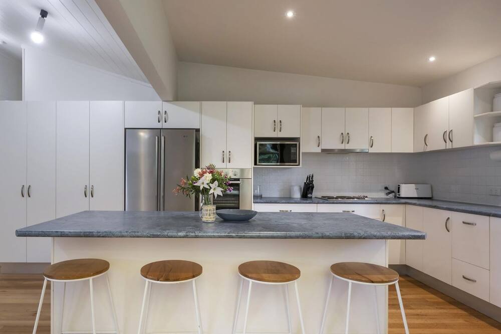 Photo of Kitchen in Macmasters Beach
