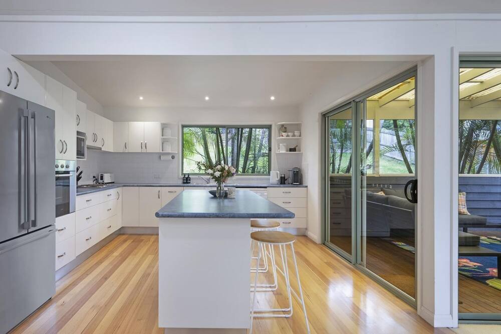 Photo of Kitchen in Macmasters Beach