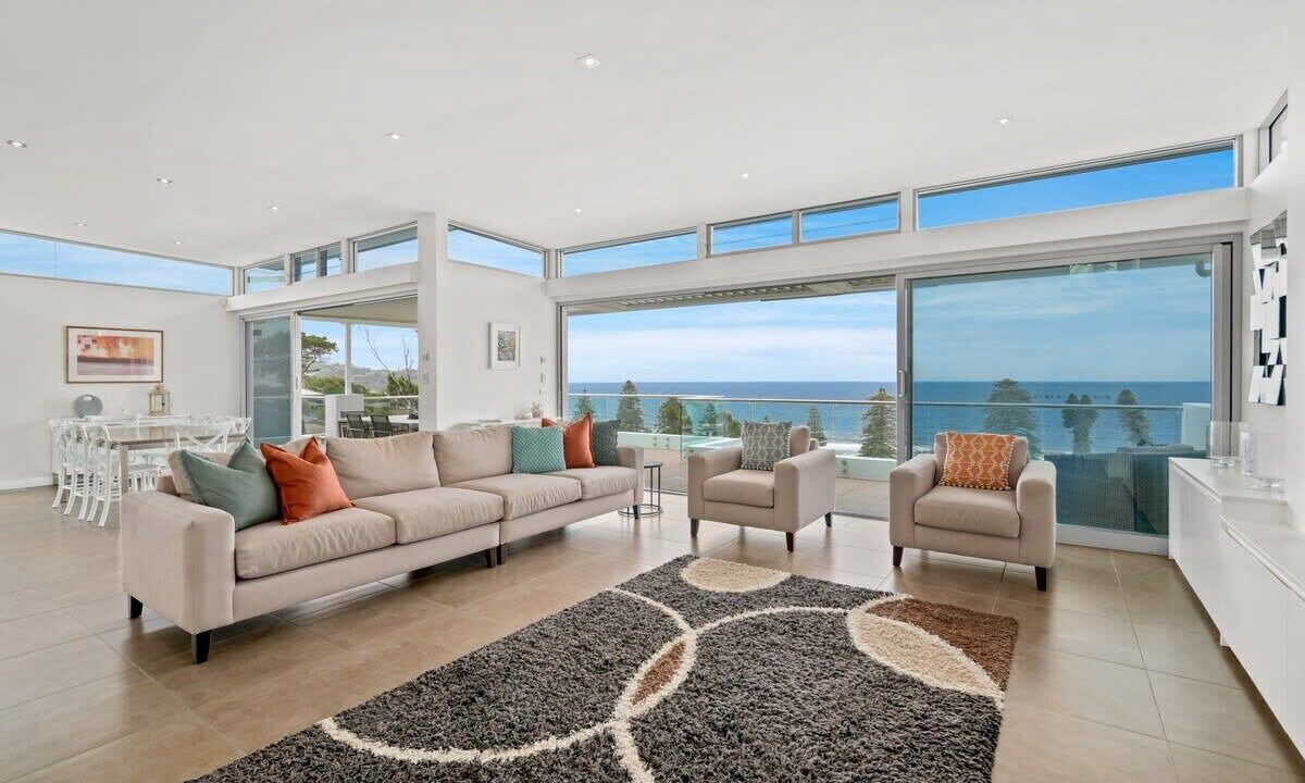 Photo of Livingroom in Avoca Beach