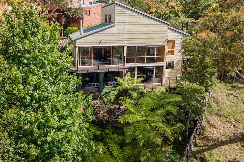 Photo of Outdoor in Woodford