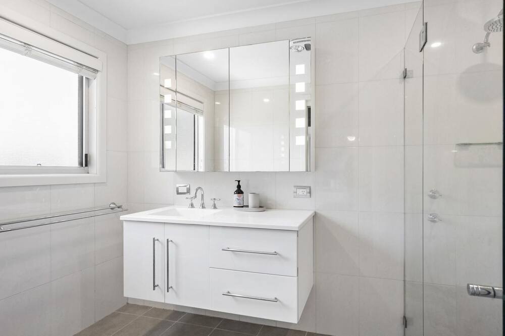 Photo of Bathroom in Daleys Point