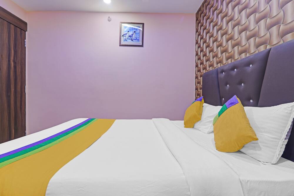 Photo of Bedroom in Allahabad