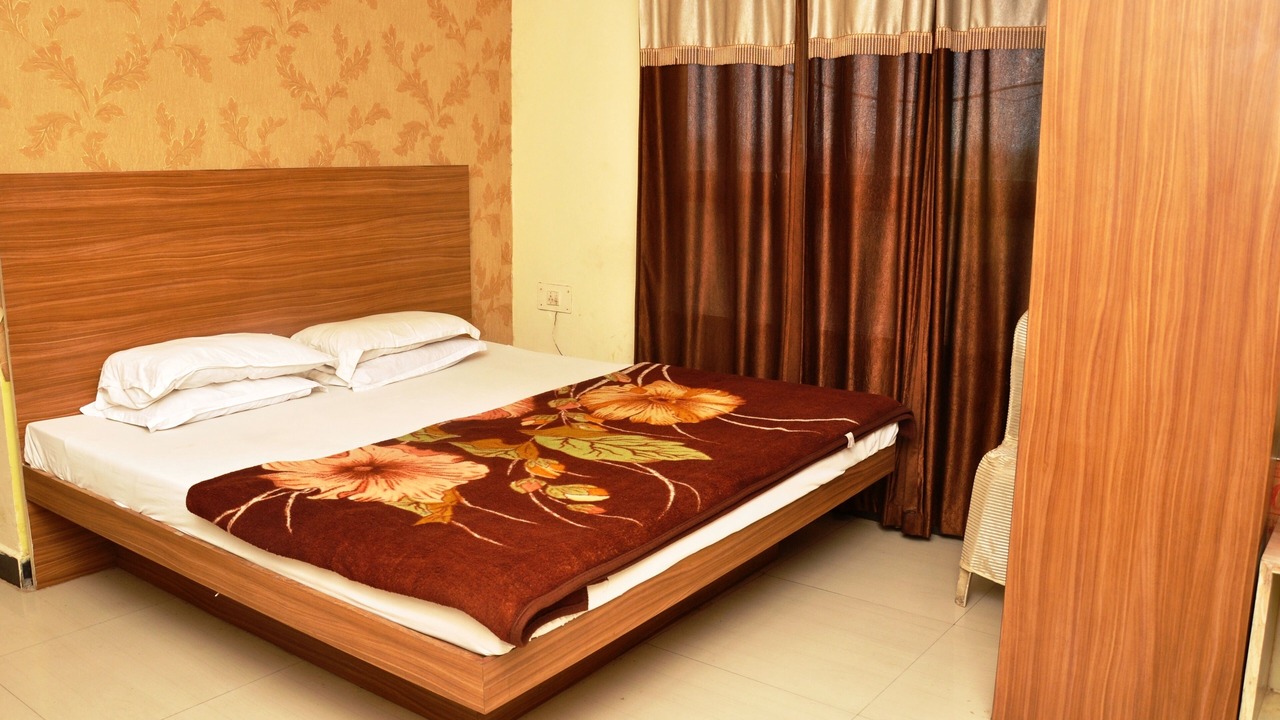 Photo of Bedroom in Maharana Pratap Nagar