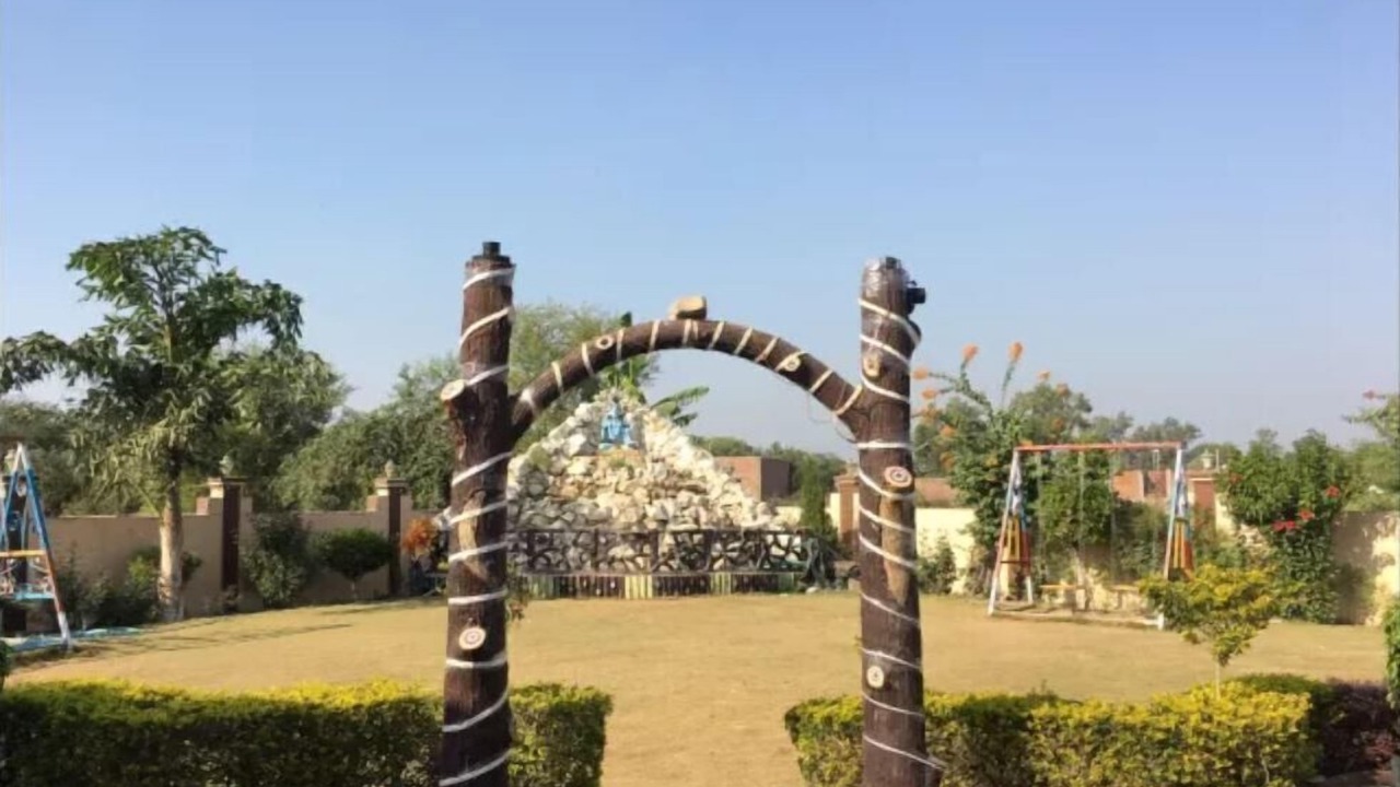 Photo of Outdoor in Mau Ranipur