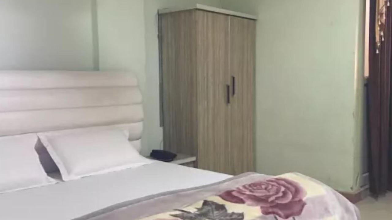 Photo of Bedroom in Mau Ranipur