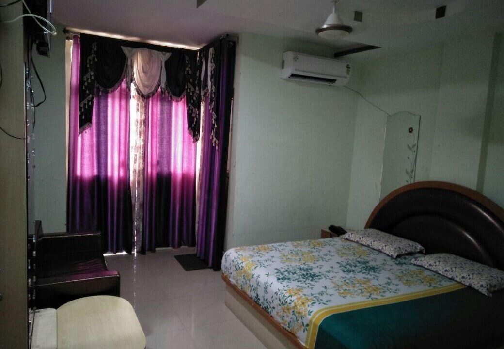 Photo of Bedroom in Mau Ranipur