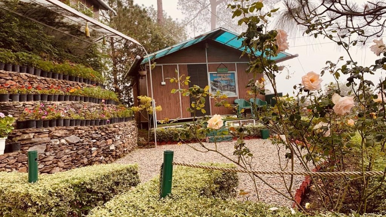 Photo of Bedroom in Naina Range