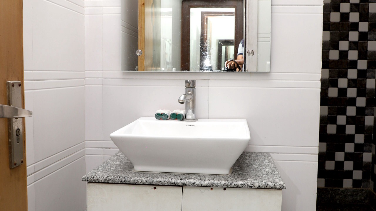 Photo of Bathroom in Jangpura