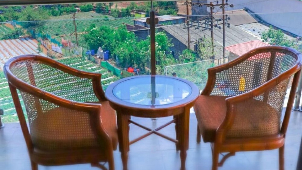 Photo of Bedroom in Mahabaleshwar