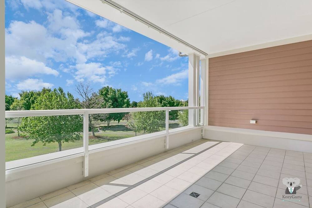 Photo of Patio Balcony in Breakfast Point