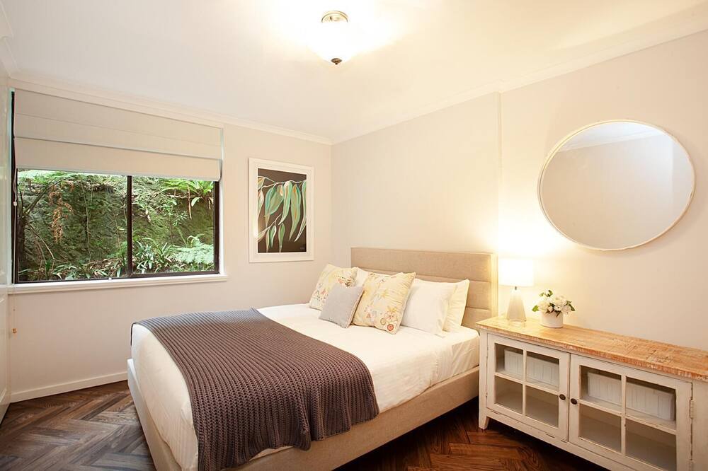 Photo of Others in Darling Point