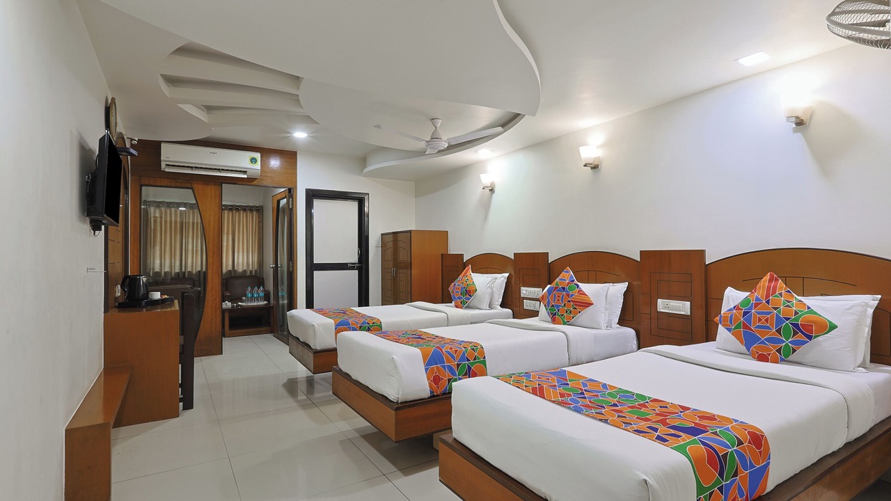 Photo of Bedroom in Sayajiganj