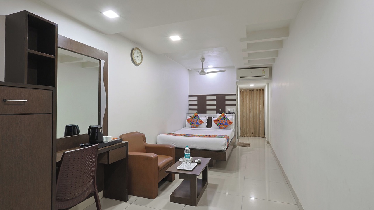 Photo of Bedroom in Sayajiganj